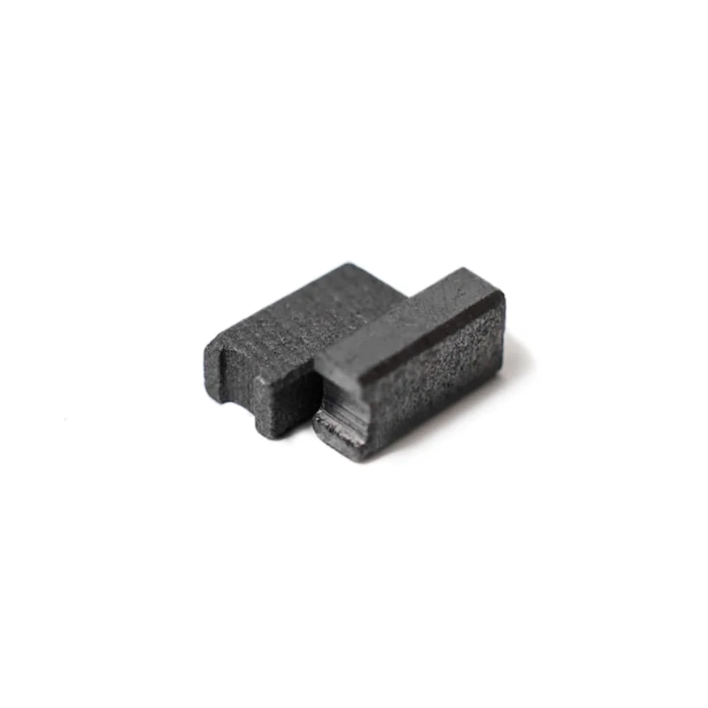 Carbon Dowen Pagio 5.9 X 8.8 X 16.8mm LE CARD 2305